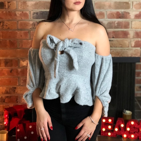 Gray Off the Shoulder Bow Crop Sweater - Picture 4 of 6